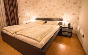 Schlafzimmer Doppelbett